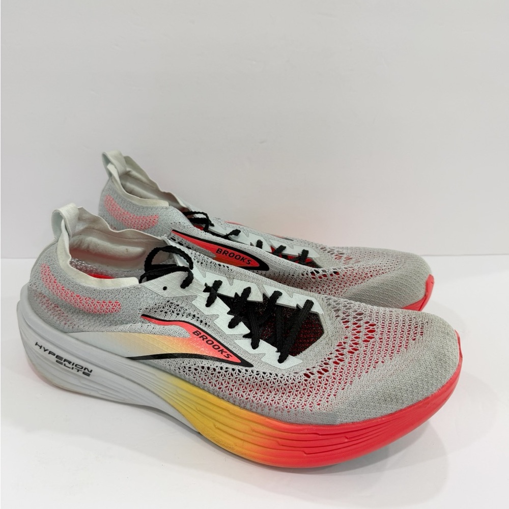 Brooks Hyperion Elite 4 Carbon Plated Shoes Men’s Running Shoes